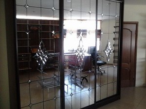 Фацетный витраж шкафа купе в алюминиевом профиле