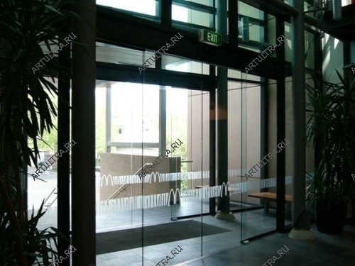 Автоматические двери используют для своих офисов, ресторанов, отелей самые крупные бренды мира