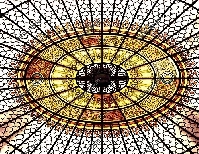 Круглый потолок с цветным стеклом