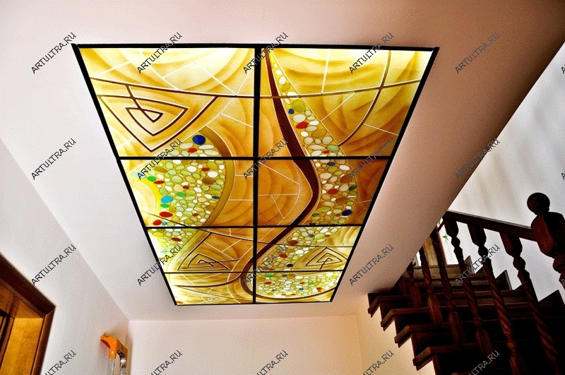 витражные потолочные светильники