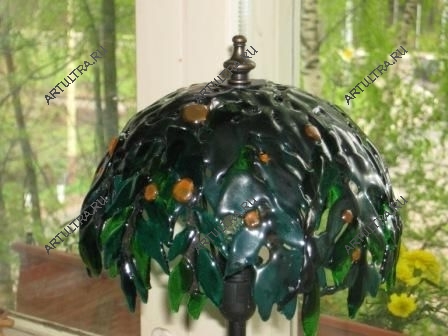 Лампы с фьюзингом обычно имеют эклектичное стилевое решение.