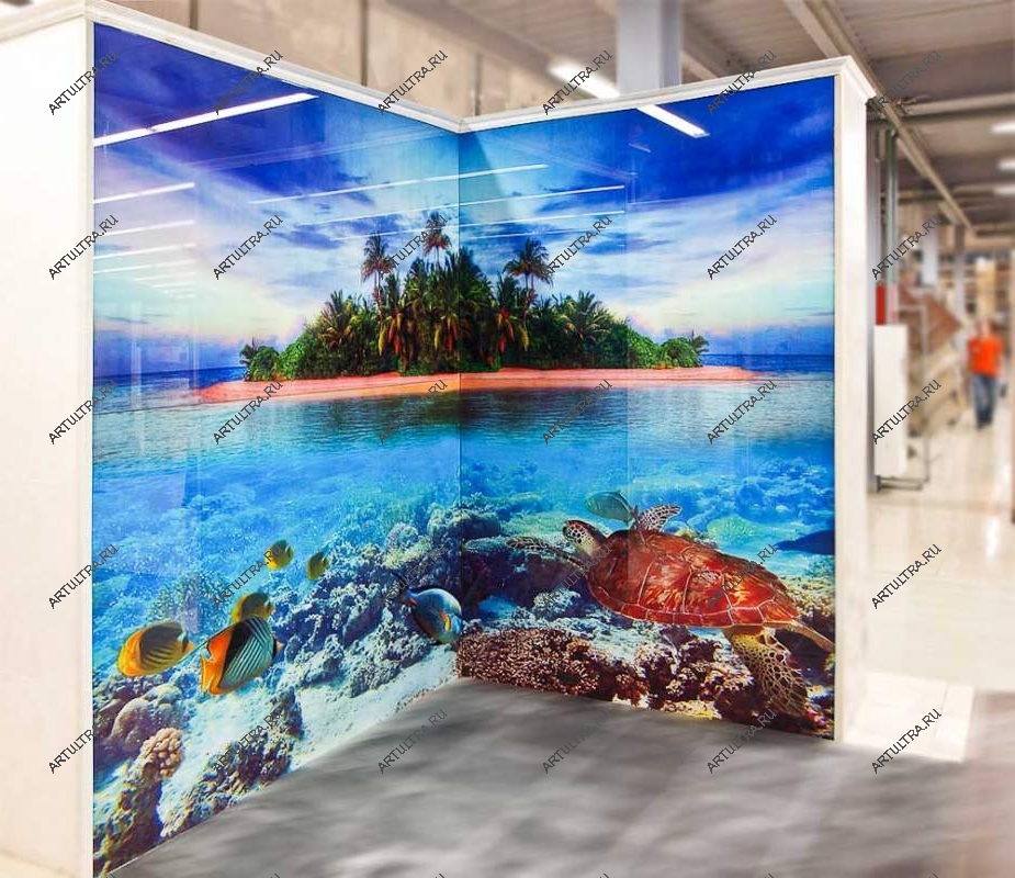 Фото печать на стекле – относительно молодая техника, отличающаяся возможностью нанесения ярких рисунков на любые предметы интерьера